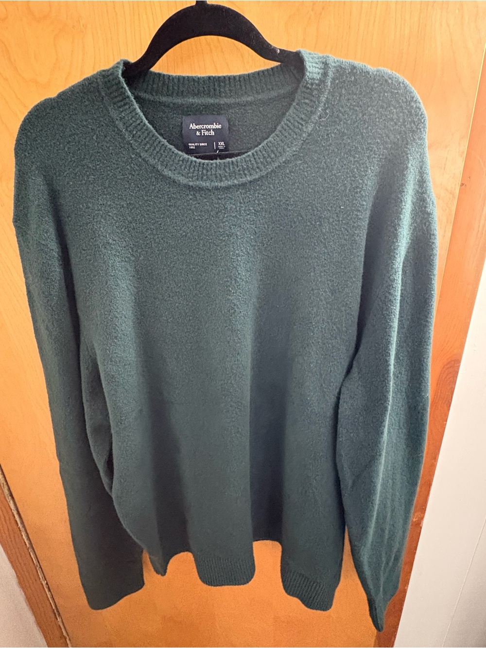 Abercrombie & Fitch Men’s Dark Green Crewneck Sweater